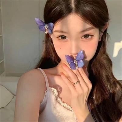 水瓶座女孩
